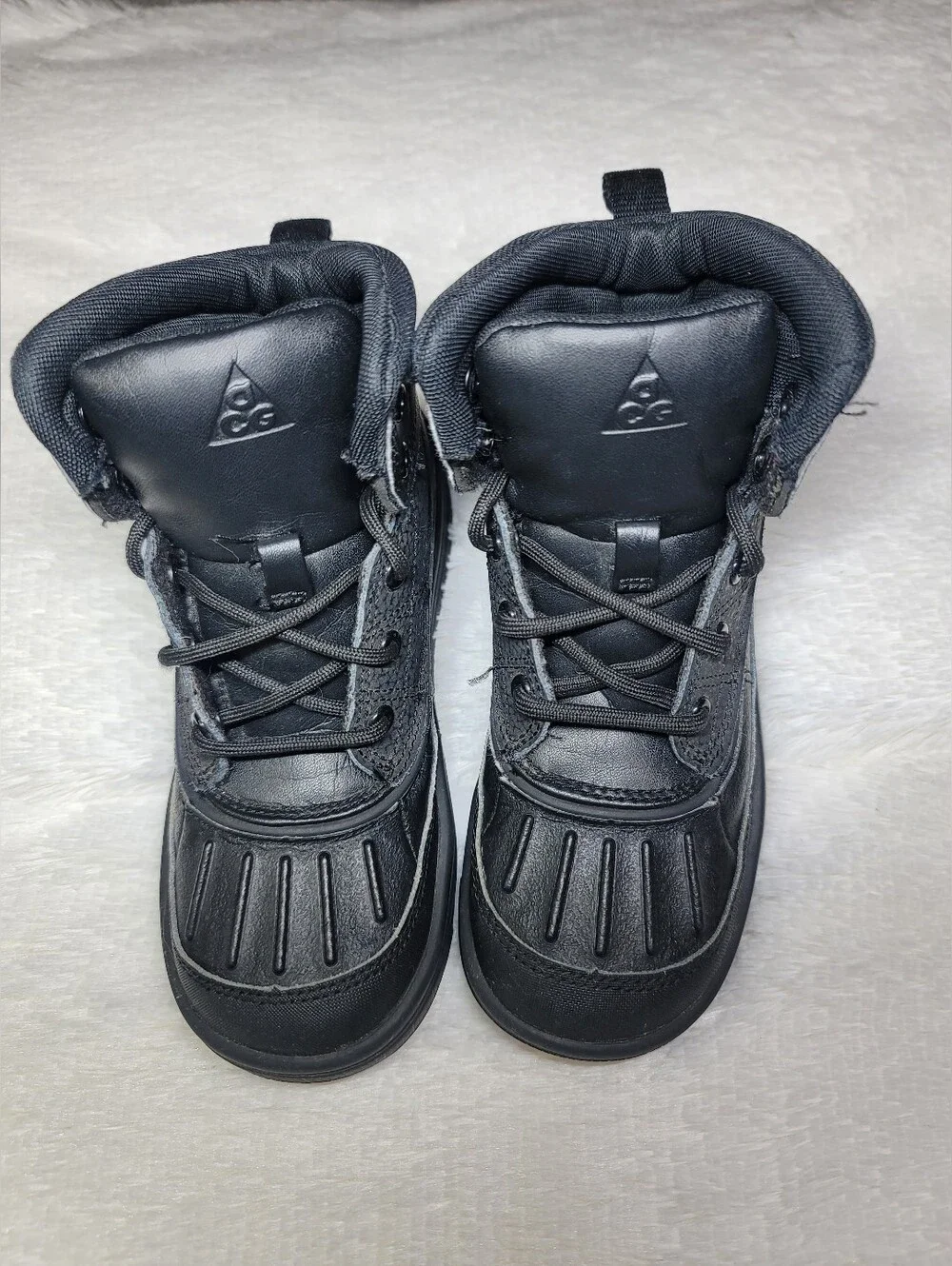 Nike ACG Woodside 2 High Black Winter Boots Size 12.5C